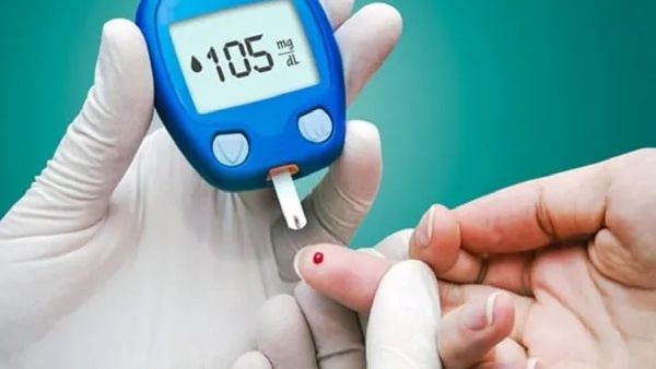 या गोष्टी मधुमेही रुग्णांच्या जीवाच्या शत्रू बनू शकतात, आजच टाळा