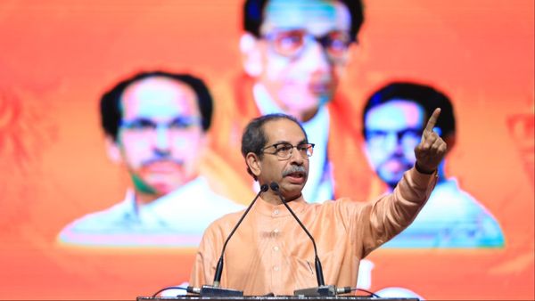 राज्यात ११ जागांवर होणाऱ्या विधानपरिषद निवडणुकीविरोधात उद्धव ठाकरे गट सुप्रीम कोर्टात जाणार?