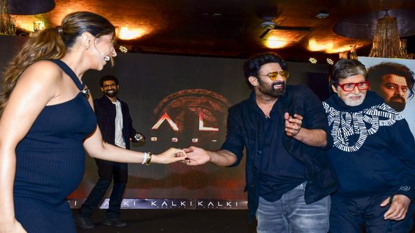 बघा, प्रभासचे असे चित्रपट ज्यांनी पहिल्याच दिवशी केली बंपर कमाई