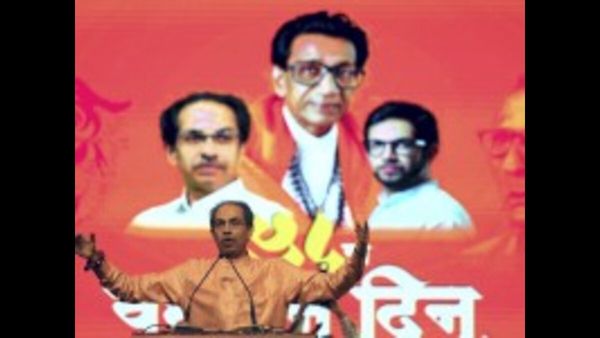 त्यांची खालून वरपर्यंत फाटलीय, वर्धापनदिनी उद्धव ठाकरेंच झंझावाती भाषण