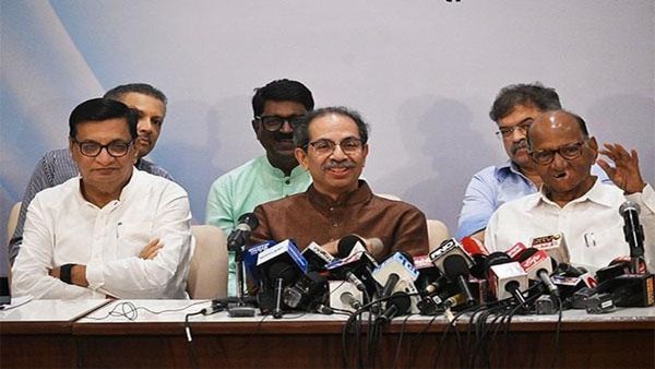 विधानपरिषद निवडणुकीपूर्वी ‘हॉटेल अरेस्ट'चा गेम, मतं फुटण्याची भिती! महायुतीसह मविआही घाबरली