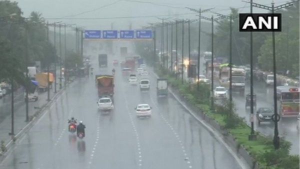 मुंबई उपनगरात मुसळधार पाऊस, राज्यातील या 9 जिल्ह्यांना ऑंरेज अलर्ट