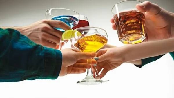 मद्यप्रेमींसाठी मोठी बातमी! दारू स्वस्त होणार? सरकारने या घटकावरची जीएसटी हटवली