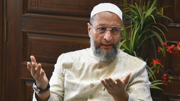 ..ही 2 मुस्लिम स्थळे वगळता मुख्यमंत्री तीर्थक्षेत्र योजना!..शिंदे सरकारवर ओवेसींची कडाडून टीका