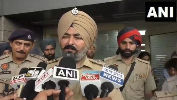 धक्कादायक... शिवसेना नेत्यावर जिवघेणा हल्ला, सीसीटीव्ही फुटेज समोर