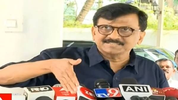 शिवरायांचा पुतळा बनवण्याच्या कामात फडणवीस, शिंदेंनी हजारो कोटींचा भ्रष्टाचार केला - संजय राऊत