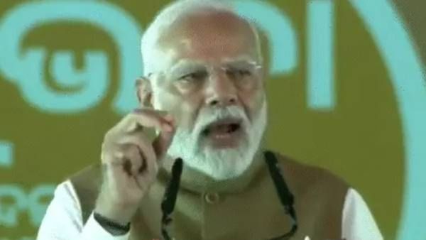 सत्तेसाठी हपापलेल्या लोकांना गणेश पूजेवरूनही त्रास होतोय; PM मोदींचा कॉंग्रेसवर हल्लाबोल