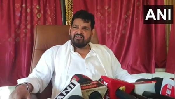 जसंं पांडवांनी द्रौपदीला दावावर लावंल तसं आमच्या बहिणी, मुलींचाही..! बृजभूषण सिंहांचं वक्तव्य चर्चेत