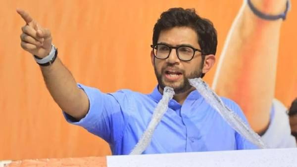 शिंदे-भाजपने महाराष्ट्राची वाट लावली, गृहमंत्री कुटुंब तोडण्यात व्यस्त; आदित्य ठाकरेंचा हल्लाबोल