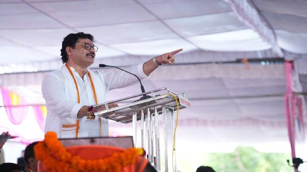 आम्हा भावा-बहिणीचे भोग आता संपले... धनंजय मुंडेंचे भगवान गडावर सूचक वक्तव्य