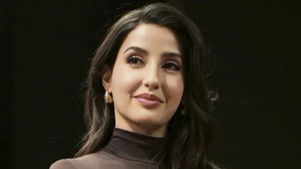 'तुला कैतरीना बनवतो त्या बदल्यात मला काय देणार' ?,नोरा फतेहीने शेअर केले स्ट्रगलचे अनुभव