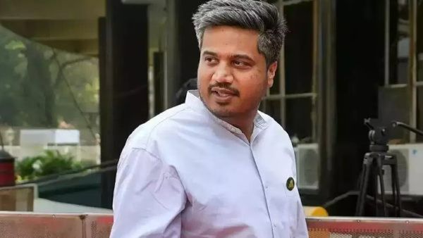 रोहित पवारांनी सोलापूर, बार्शी, करमाळ्यातील गणिते फिरवली; पहा नेमकं काय-काय केलं...