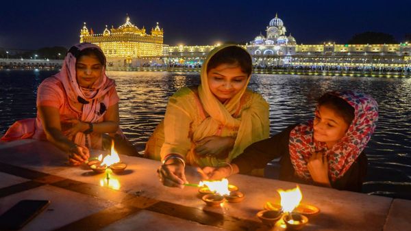 Guru Nanak Jayanti 2024: प्रकाश पर्व कधी आहे? तारीख आणि शुभ वेळेशी संबंधित सर्व माहिती एका क्लिकवर
