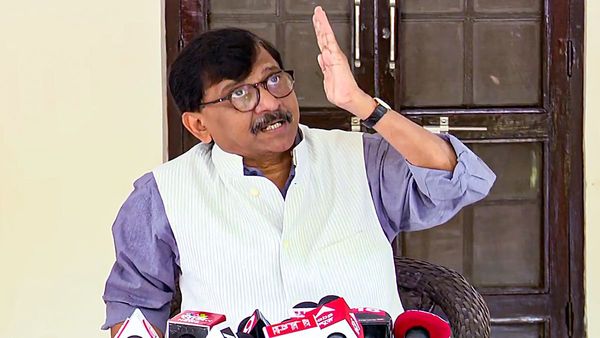 येत्या २३ तारखेला महाविकास आघाडीचीच सत्ता; संजय राऊत यांनी मांडले सत्तेचे गणित