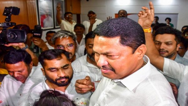 साकोलीचे भाऊ नानाभाऊ; नाना पटोले यांनी मिळवला निसटता विजय, पहा काय होती स्थिती...