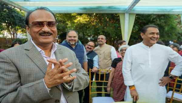 दिल्ली विधानसभा लढविण्याचे अजित पवारांचे संकेत, राष्ट्रवादीच्या नेत्यांमध्ये संचारला उत्साह