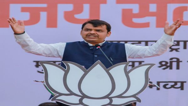 नागपूर विदर्भातही भाजपची बाजी, फडणवीसांनी पुन्हा करुन दाखवलं