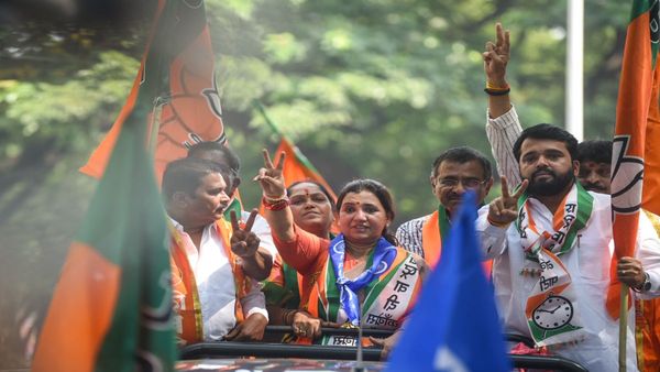 आधी तिकीटाला विरोध आता थेट राज्यमंत्रीपदाला गवसणी... कोण आहेत माधुरी मिसाळ