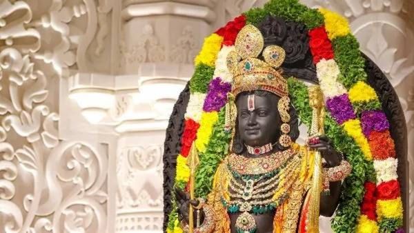 आज राम लल्ला यांच्या प्राण प्रतिष्ठाचा पहिला वर्धापन दिन,11 तारखेलाच का साजरा केला गेला जाणून घ्या