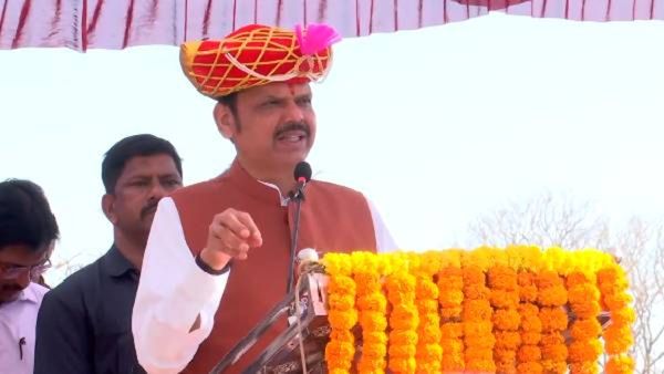 Shiv Jayanti 2025 : शिवजन्मसोहळ्यात CM फडणवीसांची मोठी घोषणा! गड किल्ल्यांसदर्भात घेतला 'हा' निर्णय