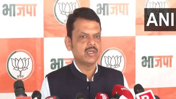 फडणवीस सरकारचा धडाका! अभिजात दर्जा मिळाल्यानंतर 'मराठी'साठी घेतला 'हा' मोठा निर्णय, वाटेल अभिमान