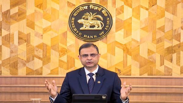 RBI MPC Meet: रिझर्व्ह बँकेने व्याजदर कमी केले, आता स्वस्त होणार होम लोनचा EMI!