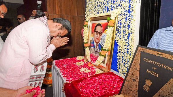 या राज्यातील सरकार दलितांना मोफत इंग्लंडला पाठवणार, जाणून घ्या खास कारण