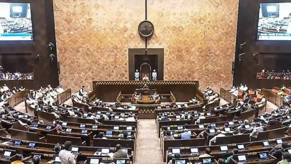 वक्फ बोर्ड बनणार बाहूले! कायदा होण्यासाठी विधेयक एक पाऊल दूर; राज्यसभेत काय घडलं, कुणाला किती मतं?