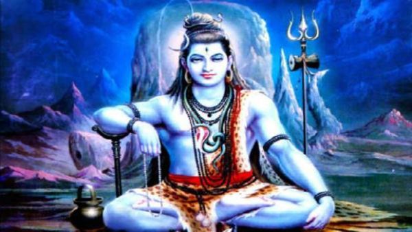 Shukra Pradosh Vrat 2025 : शुक्र प्रदोष व्रत कधी आहे ?,त्याचे महत्त्व,पूजा पद्धत,व्रताचे नियम