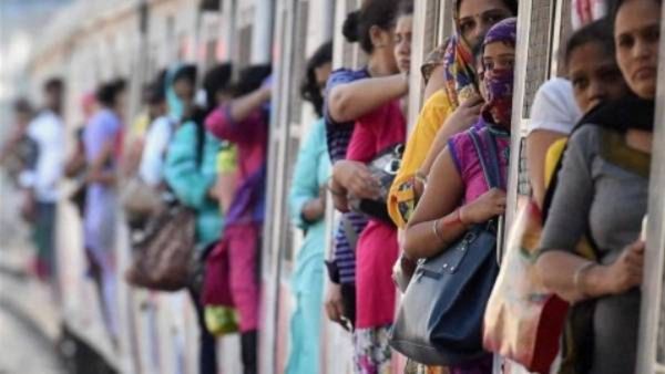 Mumbai train accident : मुंबईत रेल्वे अपघात नेमका कसा झाला? अधिकाऱ्यांनी सांगितलं, 3 मुद्यात वाचा