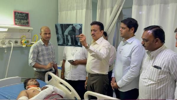 रेल्वे अपघातातील मृतांच्या नातेवाईकांना 5 लाखांची मदत; जखमींच्या उपचारांचा खर्चही शासन करणार