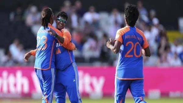 Ind w vs Eng w : भारतीय महिला टीमने T- 20 सामना जिंकला! इंग्लंडला हिसका; लाॅर्ड्स टेस्टचा घेतला बदला