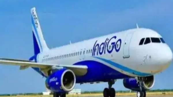 Mumbai Airport Accident : इंडिगो विमानाचा मागचा भाग धावपट्टीला आदळला; कसा घडला थरार!