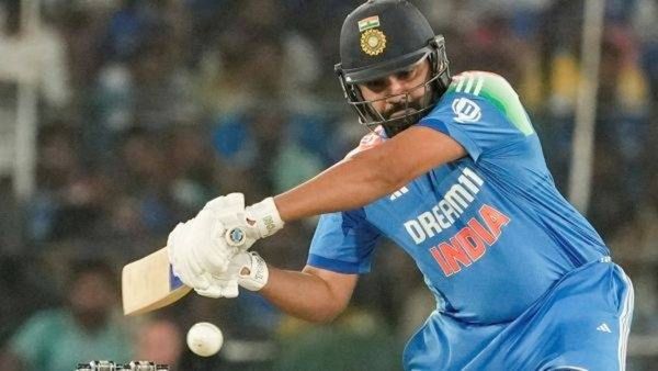 Rohit Sharma : 'हिटमॅन'चे बॅटने टीकाकारांना प्रत्युत्तर: रोहित शर्माचा ऑस्ट्रेलियामध्ये धमाकेदार शतक