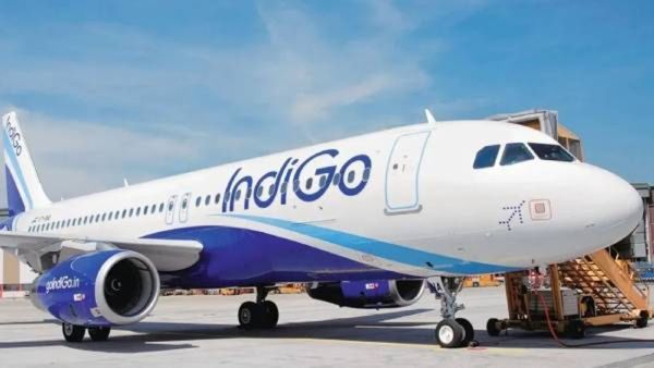 मोठी दुर्घटना टळली! कोलकाता-श्रीनगर जाणाऱ्या विमानात इंधन गळती, 'या' एअरपोर्टवर इर्मजन्सी लँडिंग