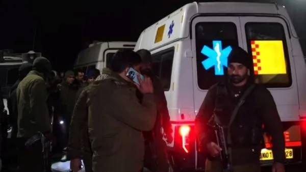 श्रीनगरातील स्फोट दुर्घटना की दहशतवादी कटाचा भाग?, 9 जणांच्या मृत्यूला कारणीभूत कोण कसा घडला थरार!