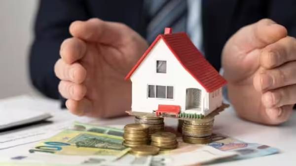 गृहकर्ज नाकारलं जातंय? 'या' 4 महत्त्वाच्या गोष्टींकडे दुर्लक्ष करणं पडू शकतं महाग;जाणून घ्या सविस्तर