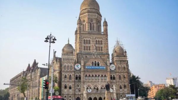 BMC Budget 2026 : 81 हजार कोटींच्या ठेवींना 'हात'; किती कोटी मोडणार; अर्थसंकल्पात नेमकं काय-काय?