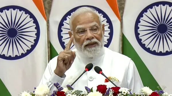 भारत-फ्रान्स मैत्रीचे नवे पर्व! मुंबईत मोदी-मॅक्रॉन यांची ऐतिहासिक भेट; दहशतवादाविरोधात वज्रमुठ
