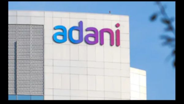 अदानी मानहानी प्रकरण: पत्रकार रवी नायर यांना 1 वर्षाच्या तुरुंगवासाची शिक्षा; गांधीनगर कोर्टाचा आदेश