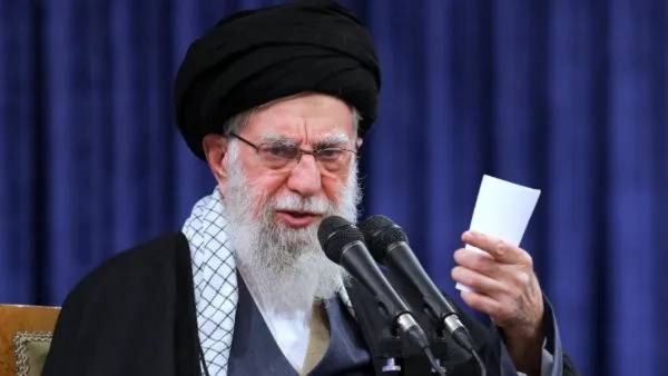 विश्व युद्धाचे ढग.. इराणचे सुप्रीम लीडर 'खामेनेईंचा मृत्यू!'; ट्रम्प यांच्याकडून घोषणा, जगात खळबळ