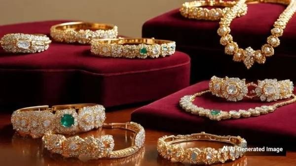 Gold Price Today : मध्य-पूर्वेतील युद्धाच्या भडक्यात सोनं स्वस्त! मोठी घसरण; पाहा आजचे भाव