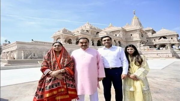 अयोध्येत गौतम अदानी यांनी व्यक्त केला श्रद्धा आणि सेवेचा संकल्प; भारताच्या जिवंत परंपरांचा केला गौरव