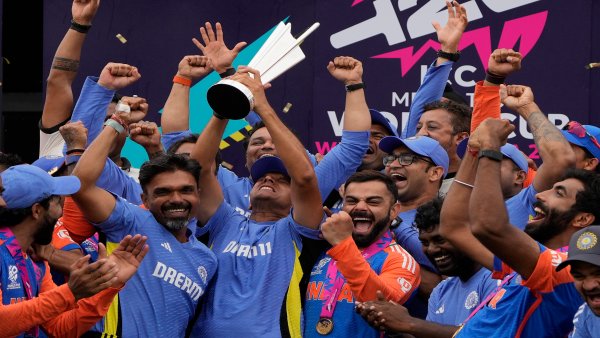 rahul dravid celebration after winning t20 world cup