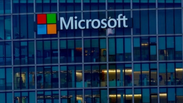 it outage microsoft server crashes