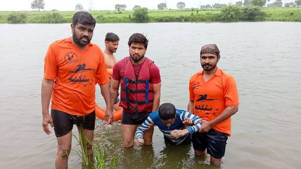 Heavy rains in Washim  Kolhapur  one drowned in lake