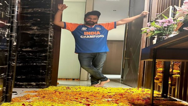 rohit sharma friends celebration