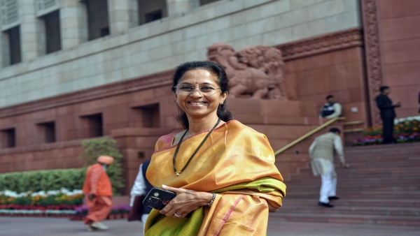 supriya sule