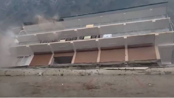 Himachal Pradesh Heavy Rain Rescue Operation Started Latest Update Marathi News