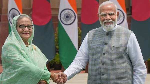 Bangladesh violence Prime Minister Sheikh Hasina preparing to go to London Latest Updates in Marathi